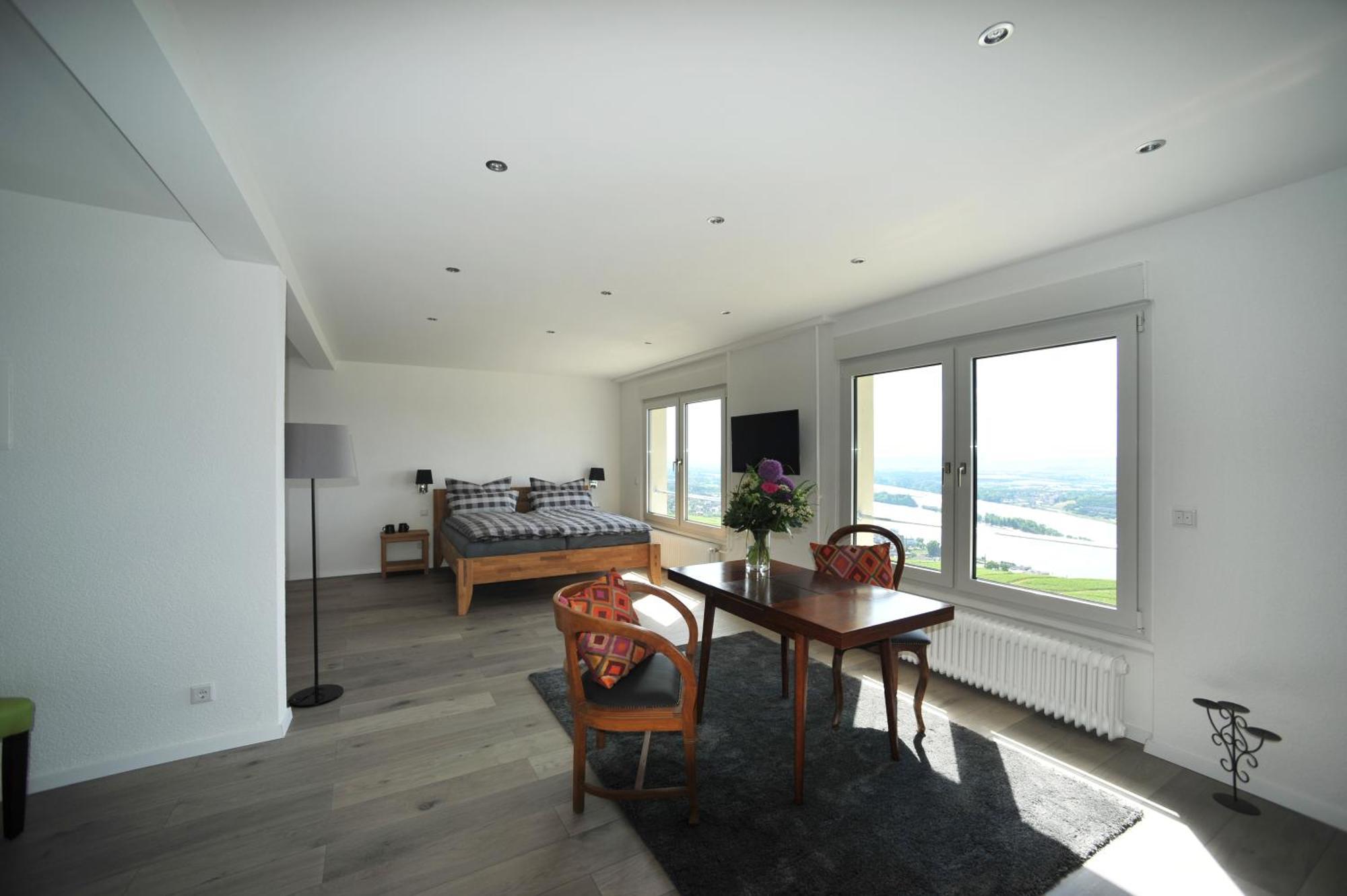 Das Rebenhaus Ruedesheim am Rhein Bilik gambar
